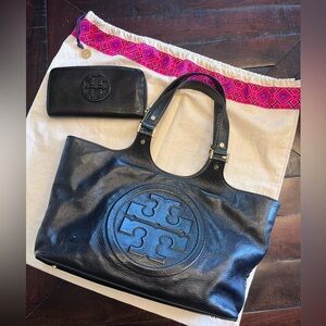 Tory Burch- bag & wallet EUC